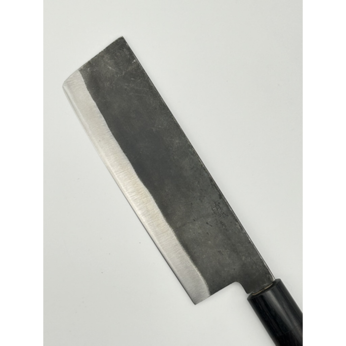 Yoshida Hamono Kyusakichi Aogami Blue Carbon Steel Nakiri 180mm japoniškas peilis su D formos rusvamedžio rankena - Image 4